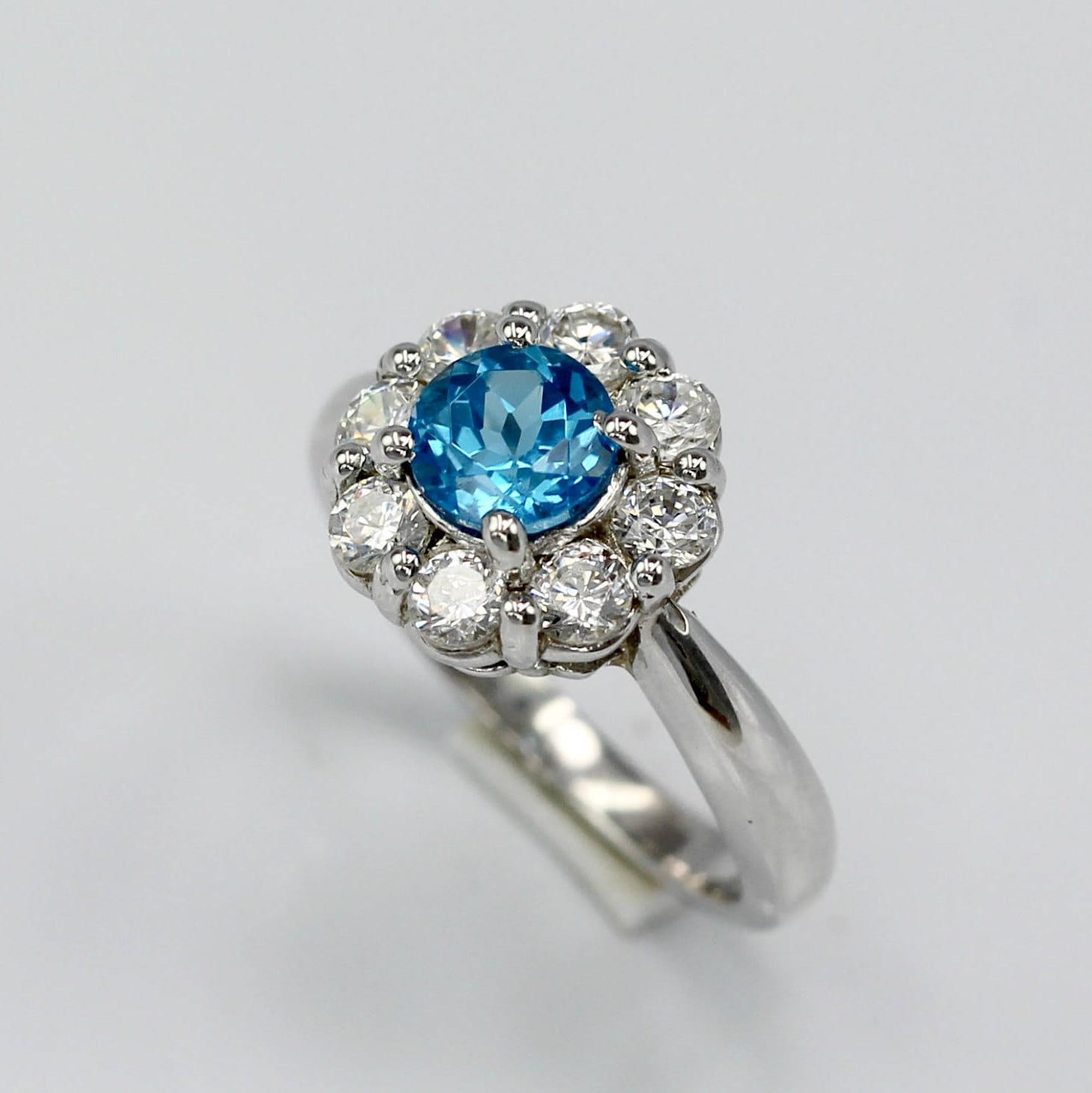Art Deco Floral Blauer Topas Sterling Silber Ring - Größe 56 Art Deco Floral Blauer Topas Sterling Silber Ring - Größe 56 von SparklingOrchidLA