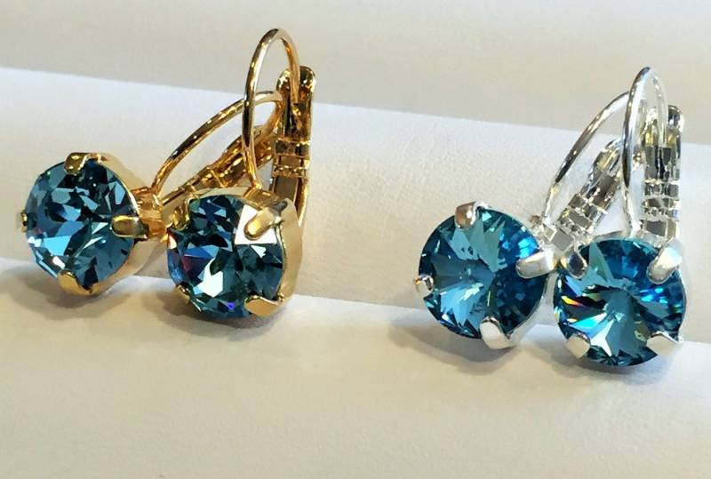 Aquamarin Swarovski Kristall Ohrringe, Aqua 8 Mm Runde Kristallspitze in Silber Oder Gold Klappbrisuren von SparklyBlingyThings