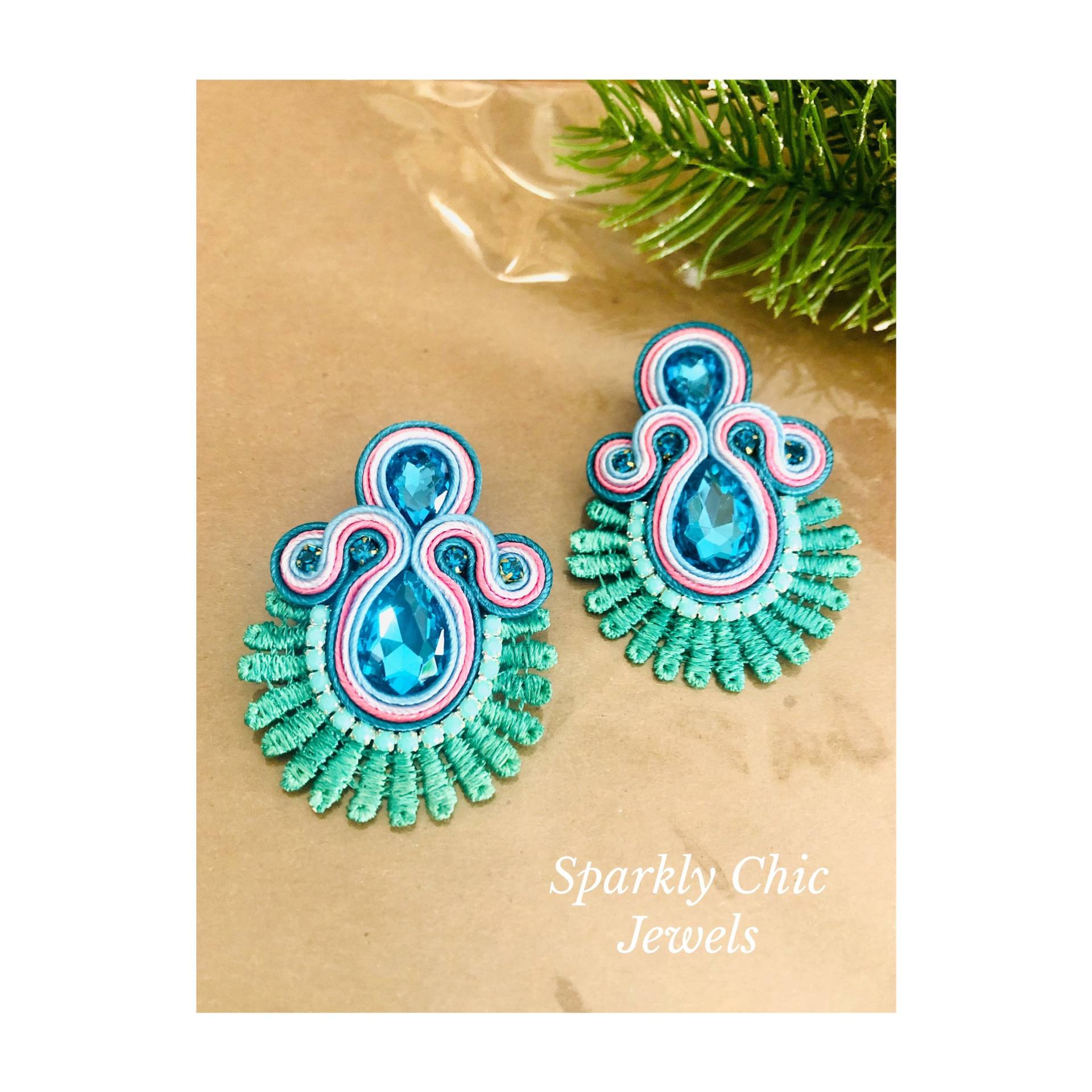 Aqua Grüne Ohrringe Soutache, Soutache Ohrringe, Mode Maxi Spitzen Funkelnde Strass Geschenk von SparklyChicJewels