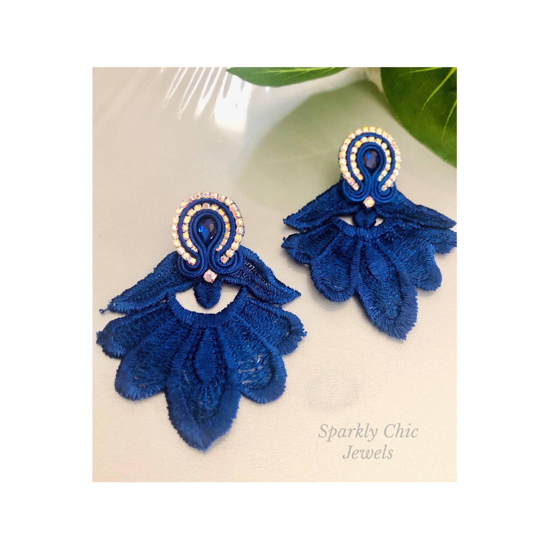 Blaue Spitze Soutache Ohrringe, Strass Kristall Mode Geschenk Für Sie von SparklyChicJewels