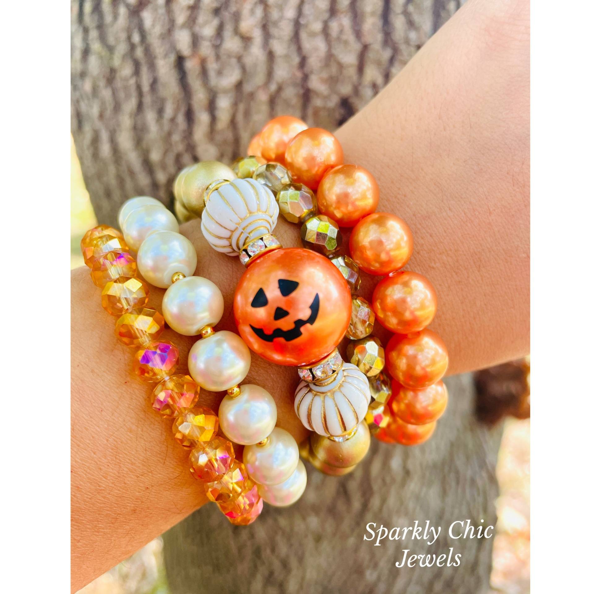 Jack-O-Lantern Perlenarmband Stapel, Halloween Armband Kürbis Geschenk Für Sie, Funkelndes von SparklyChicJewels