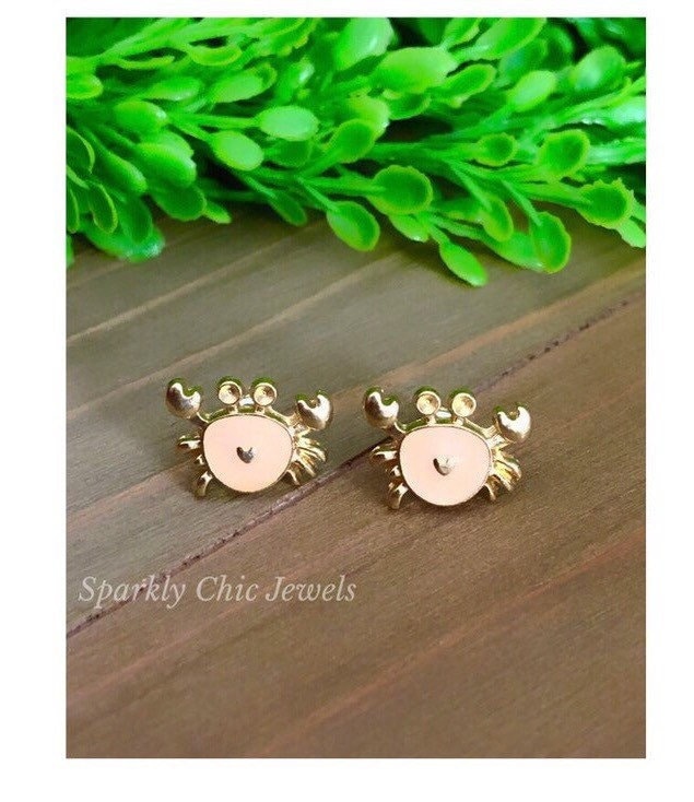 Krabben Ohrstecker, Gold Kleine Ohrringe, Meer Strand Schmuck, Korallen Sommer Schmuck von SparklyChicJewels