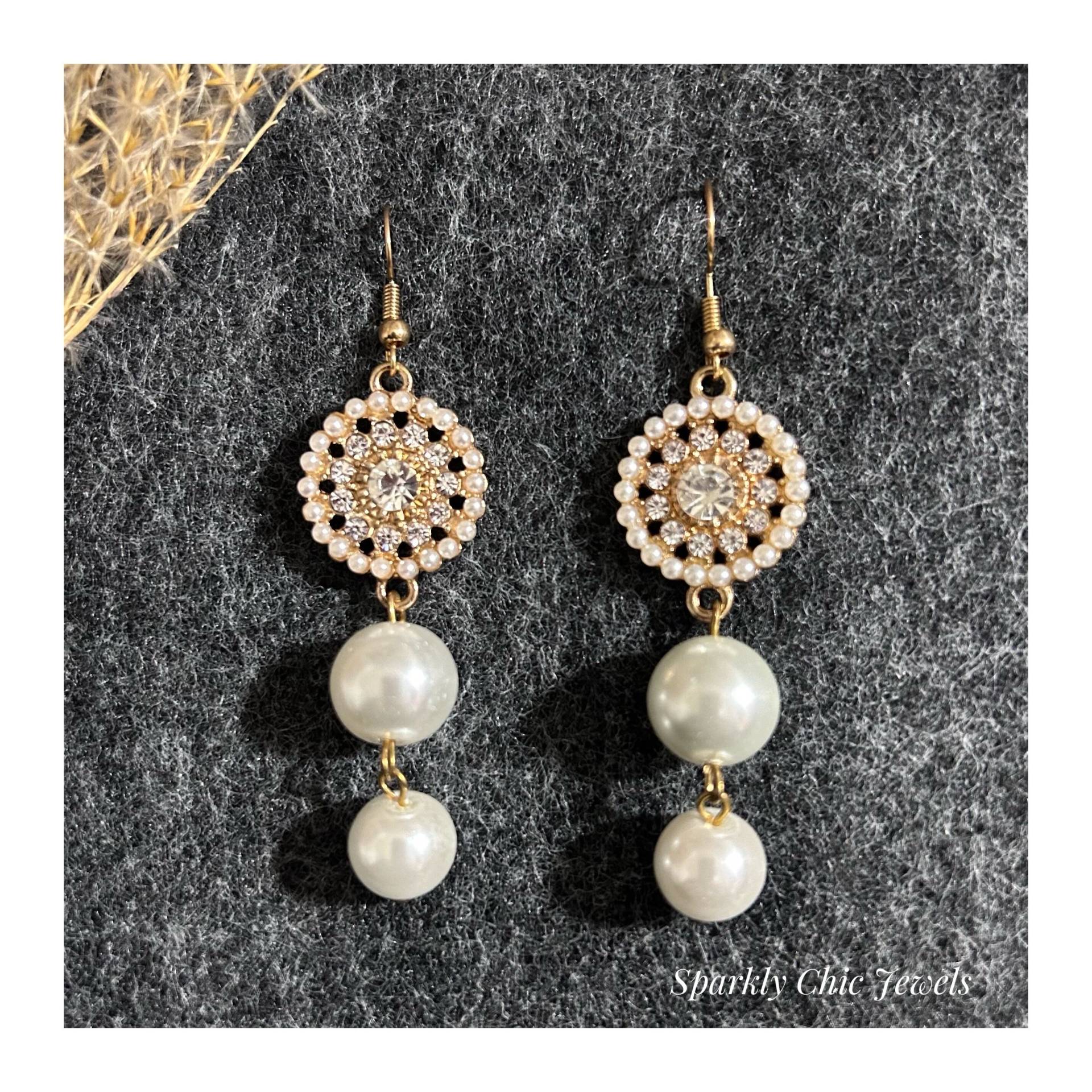 Pearl Disc Statement Ohrringe, Weiße Perlenohrringe, Hochzeitsohrringe, Brautohrringe, Klobige Brautjungfer von SparklyChicJewels