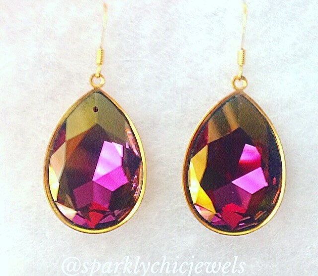 Swarovski Galaxy Tropfen Ohrringe, Brautjungfern Schmuck, Hochzeitsschmuck, Funkelnde Lila Ohrringe von SparklyChicJewels