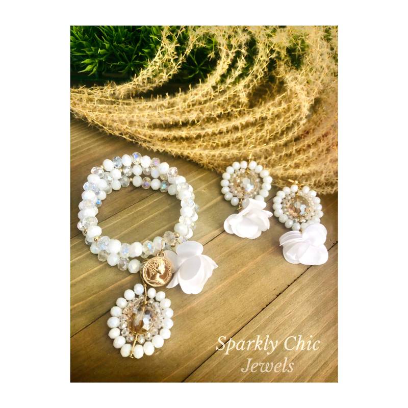 Weißes Armband Stapel Mit Ohrringen, Schmuck-Set, Flosse De Semana, Stapel, Weiß, Schmuck, Funkelnd, Geschenk Für Sie von SparklyChicJewels