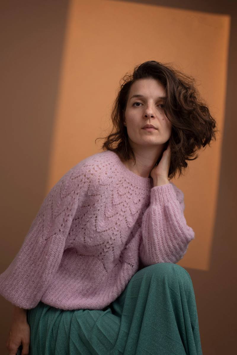 Handgestrickter Alpaka-Seide Pullover Damen Spitze Raglan Ärmel von SparklyYarn