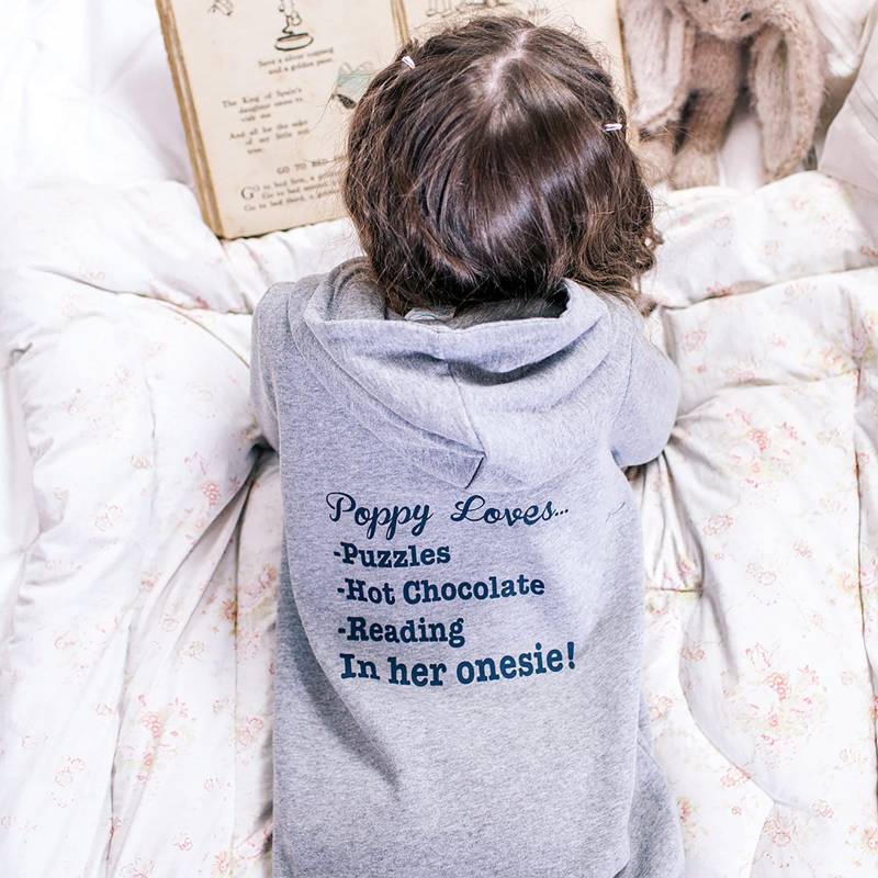 Kinder Onesie - Unisex Kinderkleidung Personalisierter Lieblingssachen Loungewear von SparksAndDaughters
