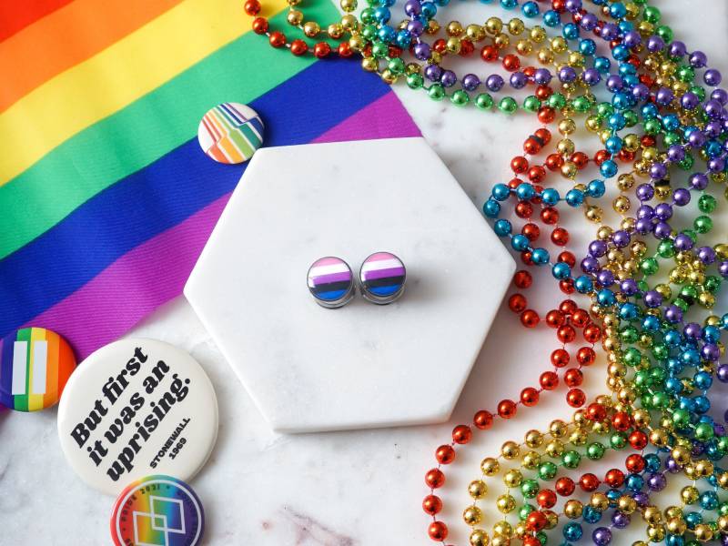 Genderfluid Flagge Plugs | Custom Gay Pride Messgeräte Handgemachter Plug Schmuck Double Flare Oder Single Größen Von 0G-1" von SparqPlugs