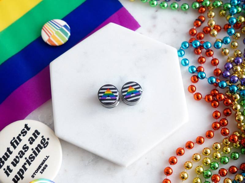 Gerade Ally Pride Flaggen Plugs | Custom Gay Messgeräte Handgemachter Plug Schmuck Double Flare Oder Single Größen Von 0G-1" von SparqPlugs
