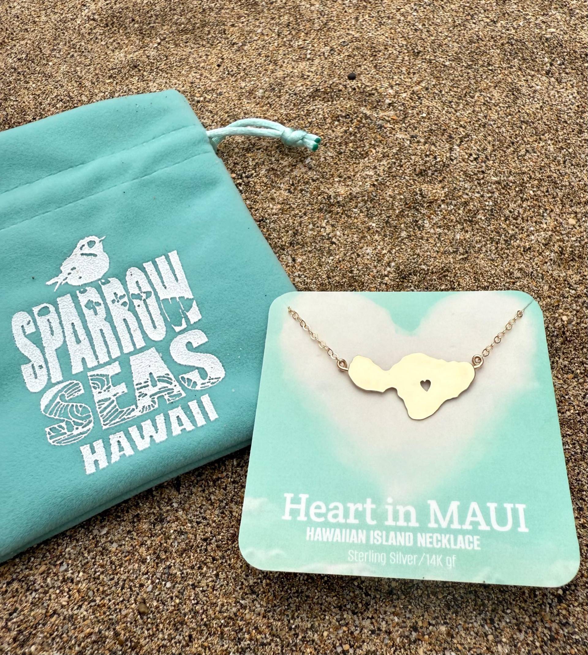 Herz in Maui Island Halskette Winziges Im Zentrum Für Zusätzliche Bedeutung - Perfektes Geschenk Sterling Silber Oder 14K Gf Herz in Maui Island Halskette Winziges Im Zentrum Für Zusätzliche Bedeutung - Perfektes Geschenk Sterling Silber Oder 14K Gf von SparrowSeas