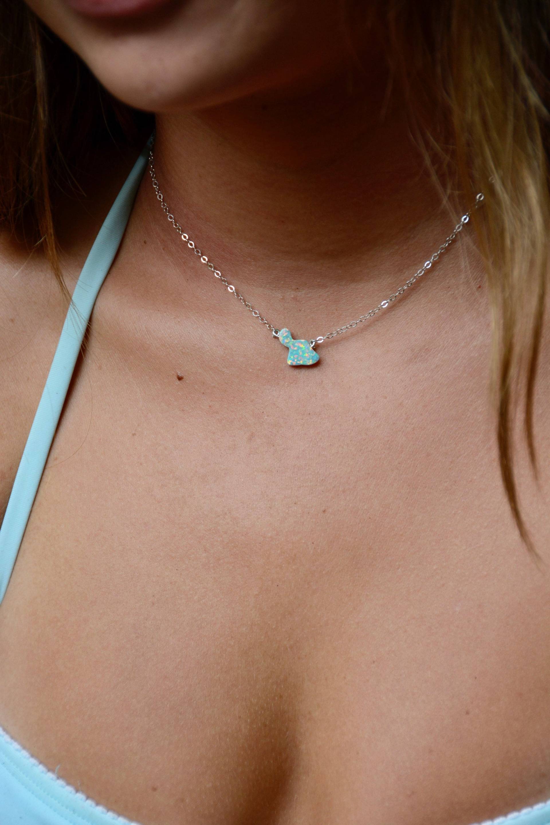 Maui Ocean Opal Halskette Gemacht in Sterling Silber Oder 14Kgf Maui Ocean Opal Halskette Gemacht in Sterling Silber Oder 14Kgf von SparrowSeas