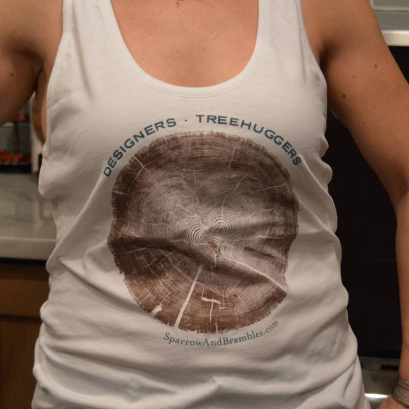 Spatz Und Gestrüpp Frauen Bio-Baumwolle Racerback - Holzmaserung Spatz Und Gestrüpp Frauen Bio-Baumwolle Racerback - Holzmaserung von SparrowandBrambles