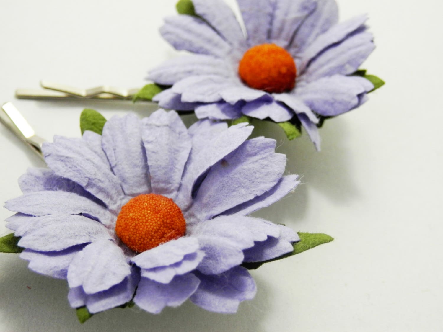 Lila Daisy Haarspange Set/Lila Alternative Braut Hochzeit Haar Accessoires Brautjungfer Bobby Pin Blume Clip F029 Lila Daisy Haarspange Set/Lila Alternative Braut Hochzeit Haar Accessoires Brautjungfer Bobby Pin Blume Clip F029 von SpearmintAndThyme