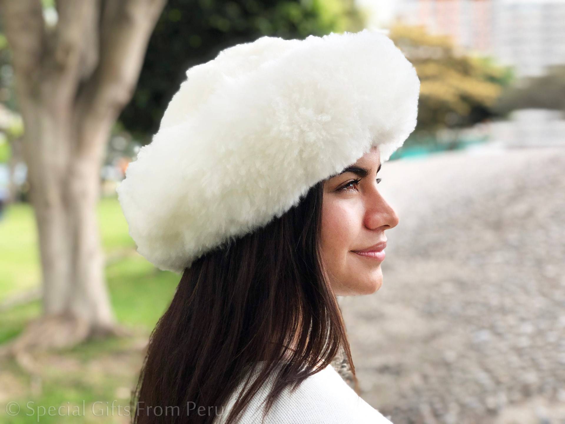 Bündel Freude 8 Baby-Alpaka-Fell-Mützen - Bezaubernde Wärme Für Die Kleinen von SpecialGiftsFromPeru