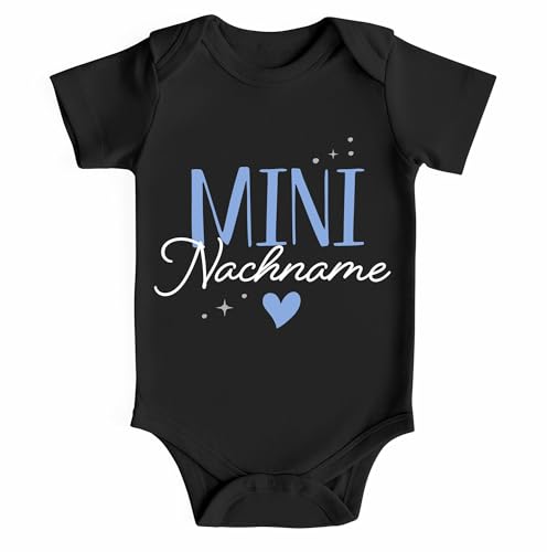 SpecialMe® Baby Body Aufdruck Mini Personalisiert Nachname Wunschname Herz Babybody Bedruckt Bio-Baumwolle schwarz blau 3-6 Monate von SpecialMe