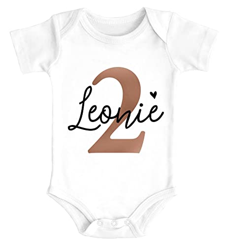 SpecialMe® Baby Body mit Name zum Geburtstag Geburtstags-Shirt personalisierbar mit Namen Alter 1-3 Bio-Baumwolle 2 Jahre weiß 12-18 Monate von SpecialMe