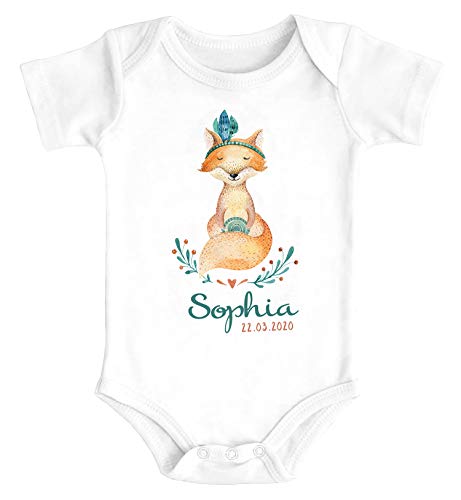 SpecialMe® Baby Body mit Namen und Geburtstdatum Bedrucken Lassen Boho Fuchs Geschenk zur Geburt Kurzarm Bio Baumwolle weiß 6-12 Monate von SpecialMe