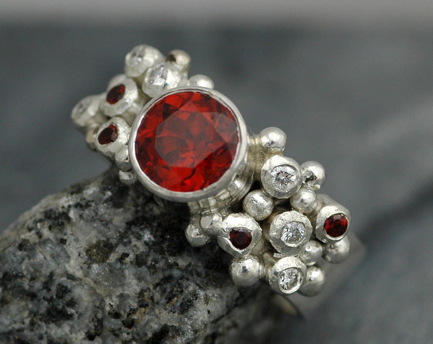 Rot-Orange Spessartin Granat Und Diamant Nahm Ring in Sterling Silber Handgemacht von Specimental