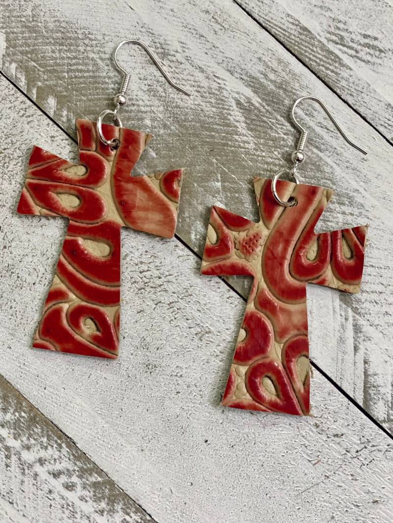 Rote Swirl Leder Kreuz Ohrringe, Geschenk Für Sie, Western Handgemachter Schmuck, Geburtstagsgeschenk Sie von SpeckledSparrowTX