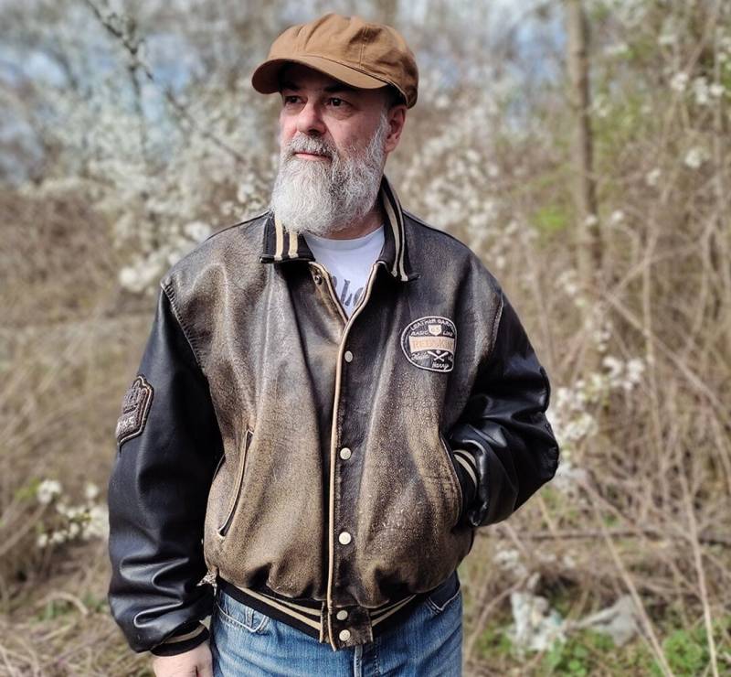 Collegejacke Aus Schwerem Leder in Xl Exquisite Qualität Mit Tollen Patches Sehr Seltene Baseballjacke Zahlreichen von SpeedCowboy