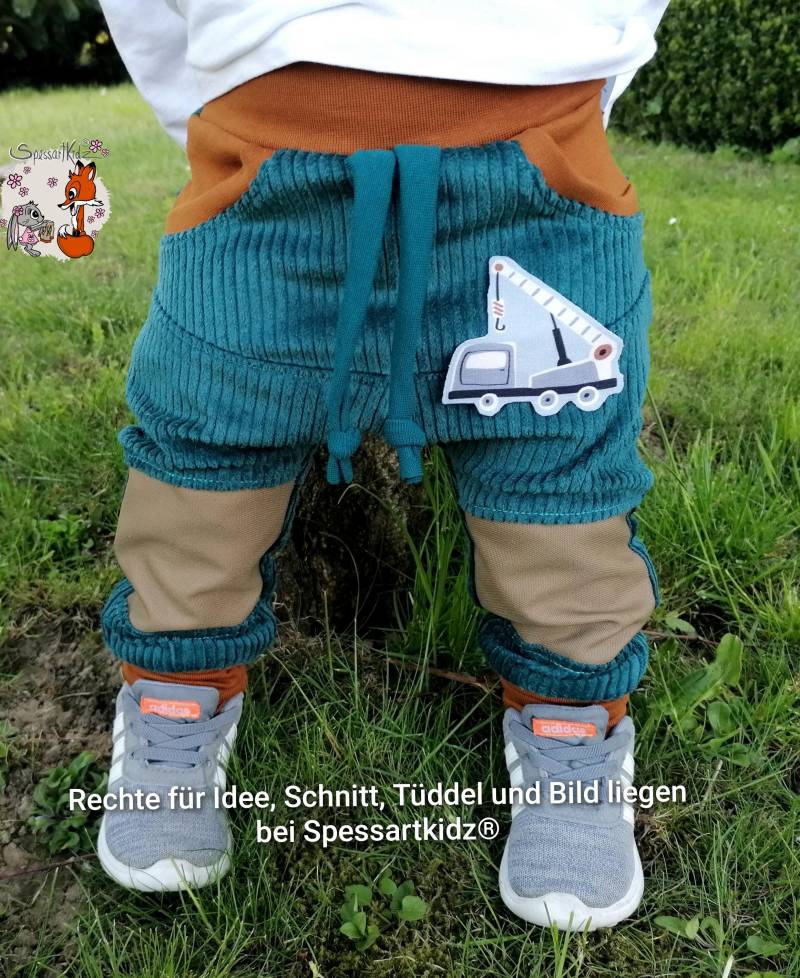 Outdoorhose Pumphose, Jogger Kitahose Matschhose Krabbelhose Kindergartenhose Cord Autos Fuchs Mit Oder Ohne Kordel von Spessartkidz