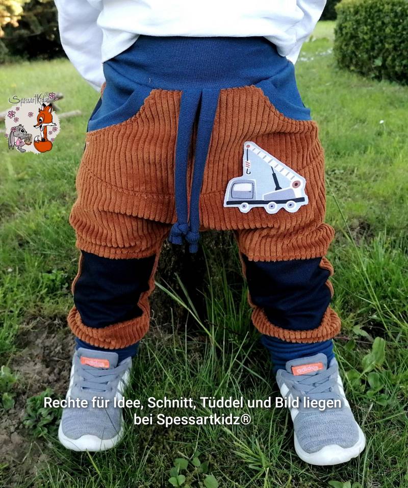 Outdoorhose Pumphose, Jogger Kitahose Matschhose Krabbelhose Kindergartenhose Cord Bagger Radlader Mit Oder Ohne Kordel von Spessartkidz