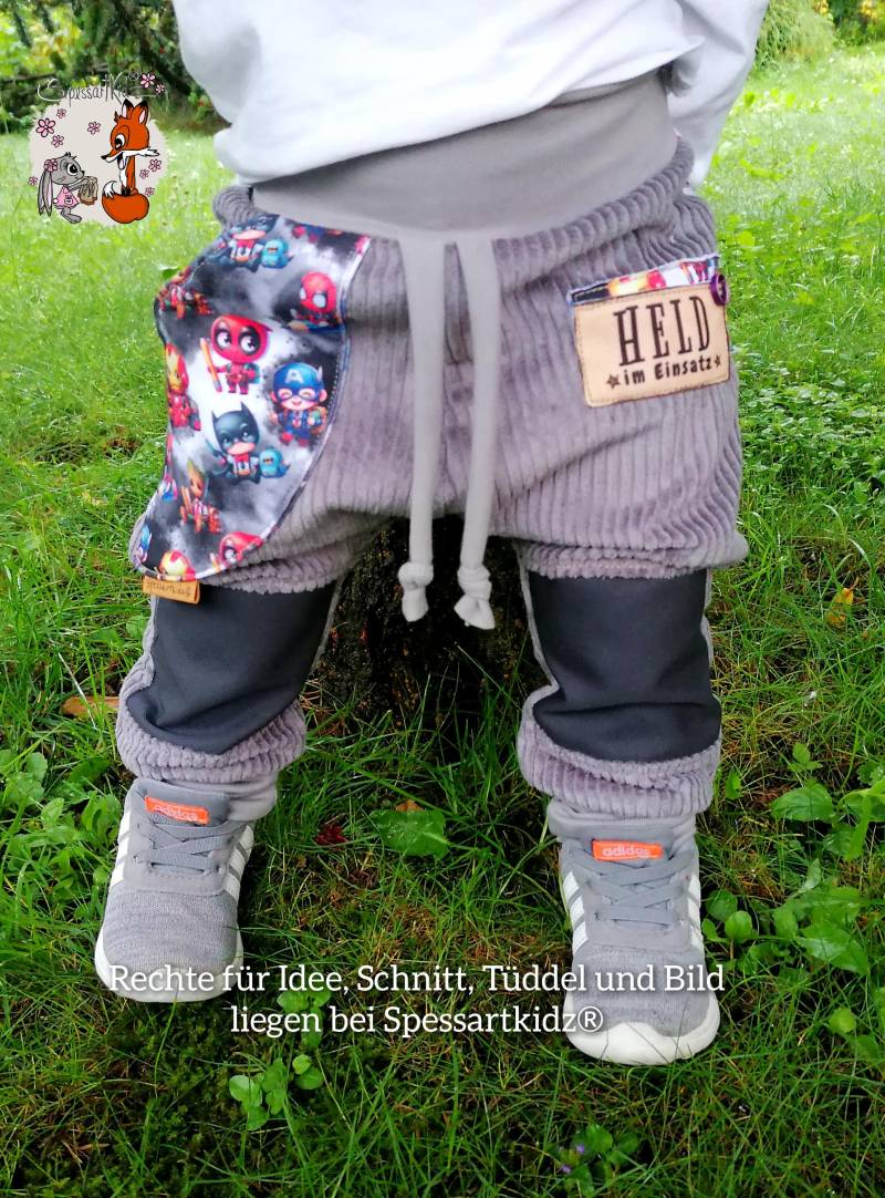 Outdoorhose Superhelden Pumphose Jogger Kitahose Matschhose Krabbelhose Kindergartenhose Waldkindergarten Mit O. Ohne Kordel - Label Wählbar von Spessartkidz