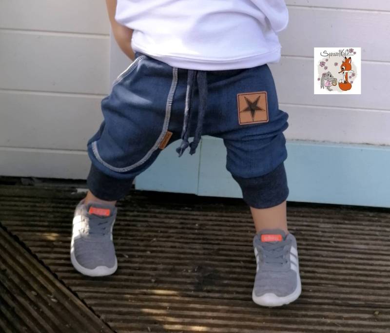 Kurze Pumphose Shorts Jogger Sterne - Label Änderbar von Spessartkidz
