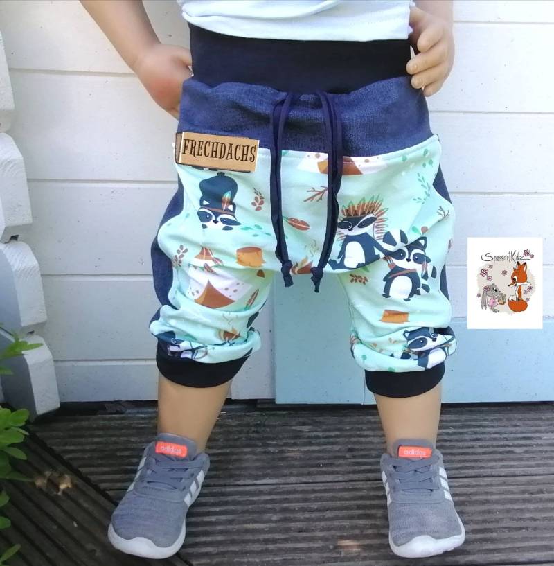 Kurze Pumphose Shorts Jogger Waschbären - Label Änderbar von Spessartkidz