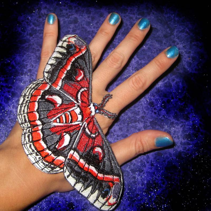 Cecropia Motten Hyalophora Bügelbilder von SpiderStitchesParlor