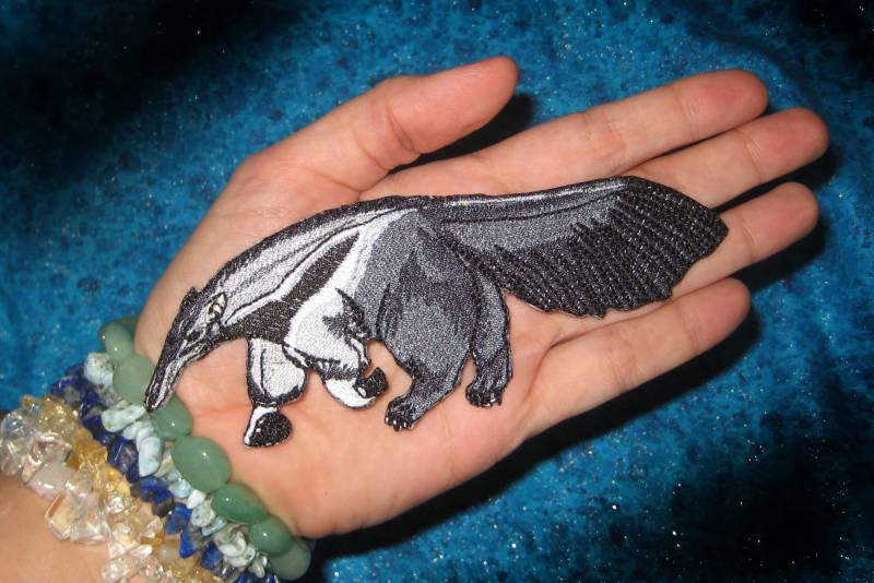 Der Riesige Anteater Ameisen Esser Myrmecophaga Tridactyla Säugetier Eisen Auf Patch von SpiderStitchesParlor