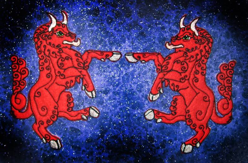 Felt Rampant Red Bull Heraldik Eisen Auf Oder Nähen Patch Paar Mittelalterliche Renaissance von SpiderStitchesParlor