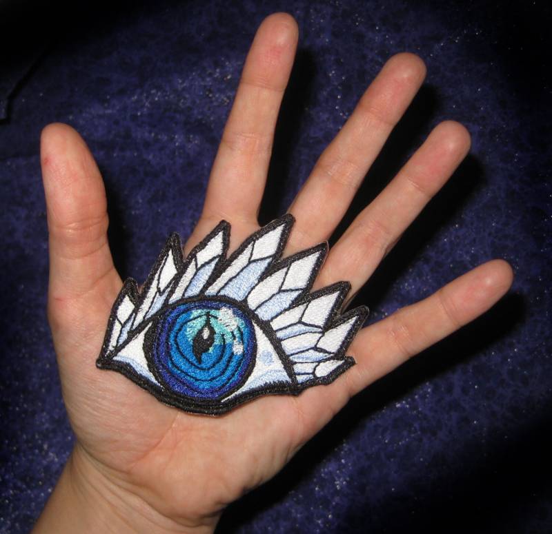 Open Crystal 3rd Eye Bügelaufnäher von SpiderStitchesParlor