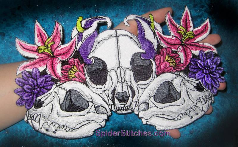 Riesige Katze Katzen Mit Blumen Schädel Patch Eisen Auf Oder Nähen Hexe Witchy Pagen Punk Gothic Goth von SpiderStitchesParlor