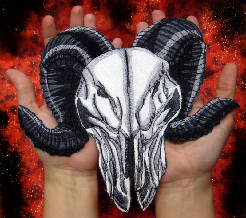 Riesiger Wicked Ram Skull Patch Zum Aufbügeln Oder Annähen Auf Pagen Punk Gothic Goth von SpiderStitchesParlor