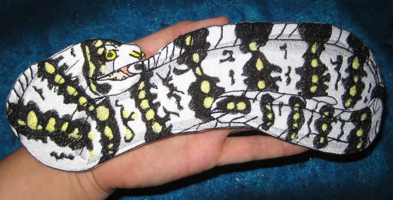 Schneeflocke Getrübt Moray Aal Echidna Nebulosa Eisen Auf Patch von SpiderStitchesParlor