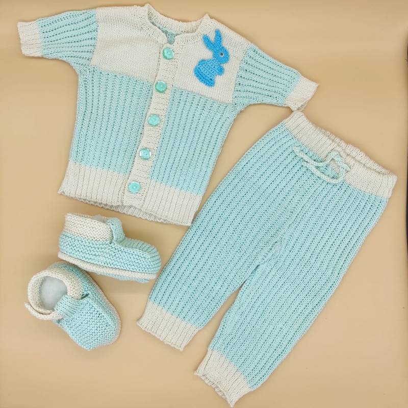 Knitted Baby Clothes 3 in 1 Cardigan, Pants & Booties, For 6-12 Month von Spidergirls