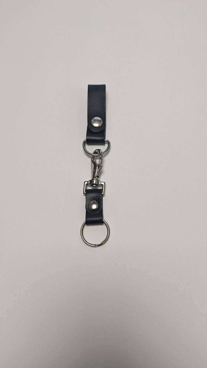 Premium-Vollnarbenleder-Schlüsselbund-Schlüsselring-Schwarz Mit Silber/Chrom-Hardware-Schnappverschluss Und Snap Away-Design Handgefertigt in Den von SpikesAndLeatherUSA