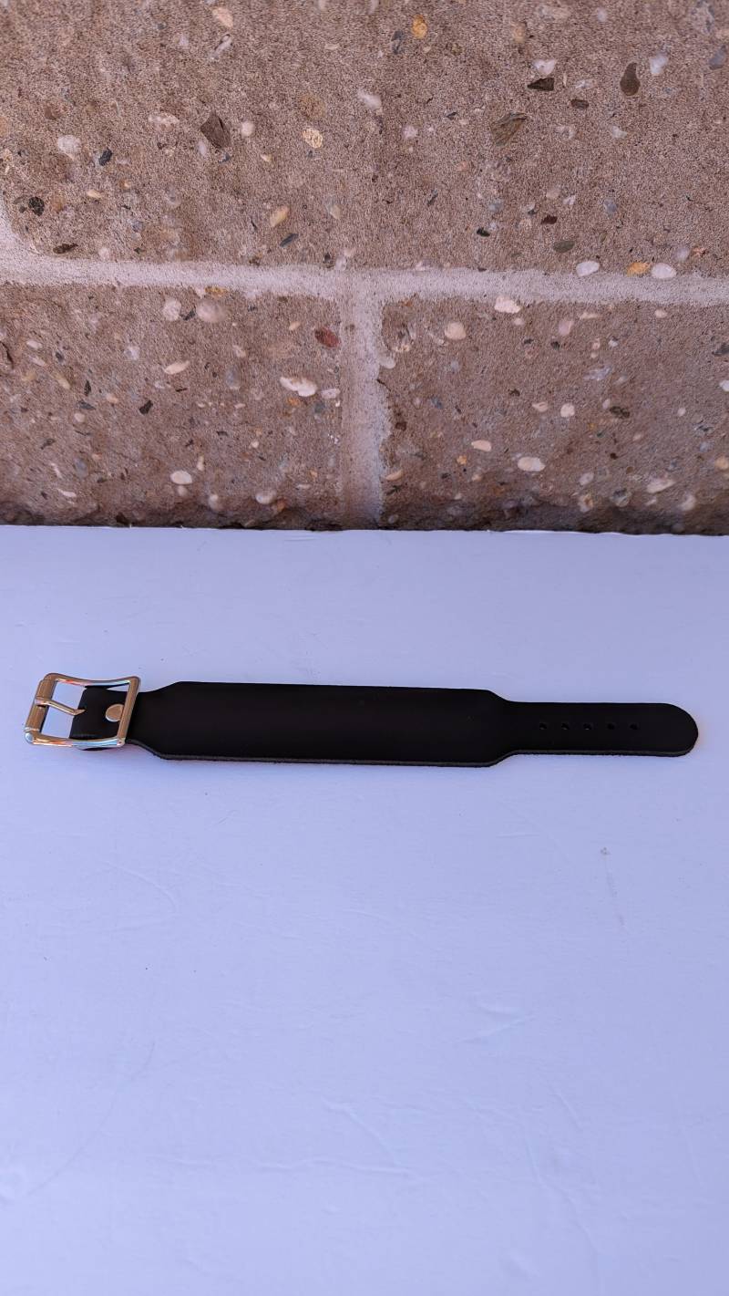 Schlichte Handgemachte 1-1/2 " - 38 Mm Breite Vollnarbenlederarmband Mit Silber Chrom-Schnallenarmband Rock Made in Den Usa von SpikesAndLeatherUSA