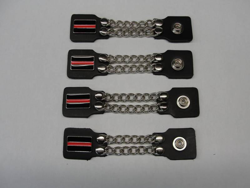 Thin Red Line Set Von 4 Handgemachten Zweireihigen Ketten Schwarze Lederweste Verlängerungen 10 "Und 6 "Länge Hergestellt in Den U.s.a. Fd Firemen von SpikesAndLeatherUSA