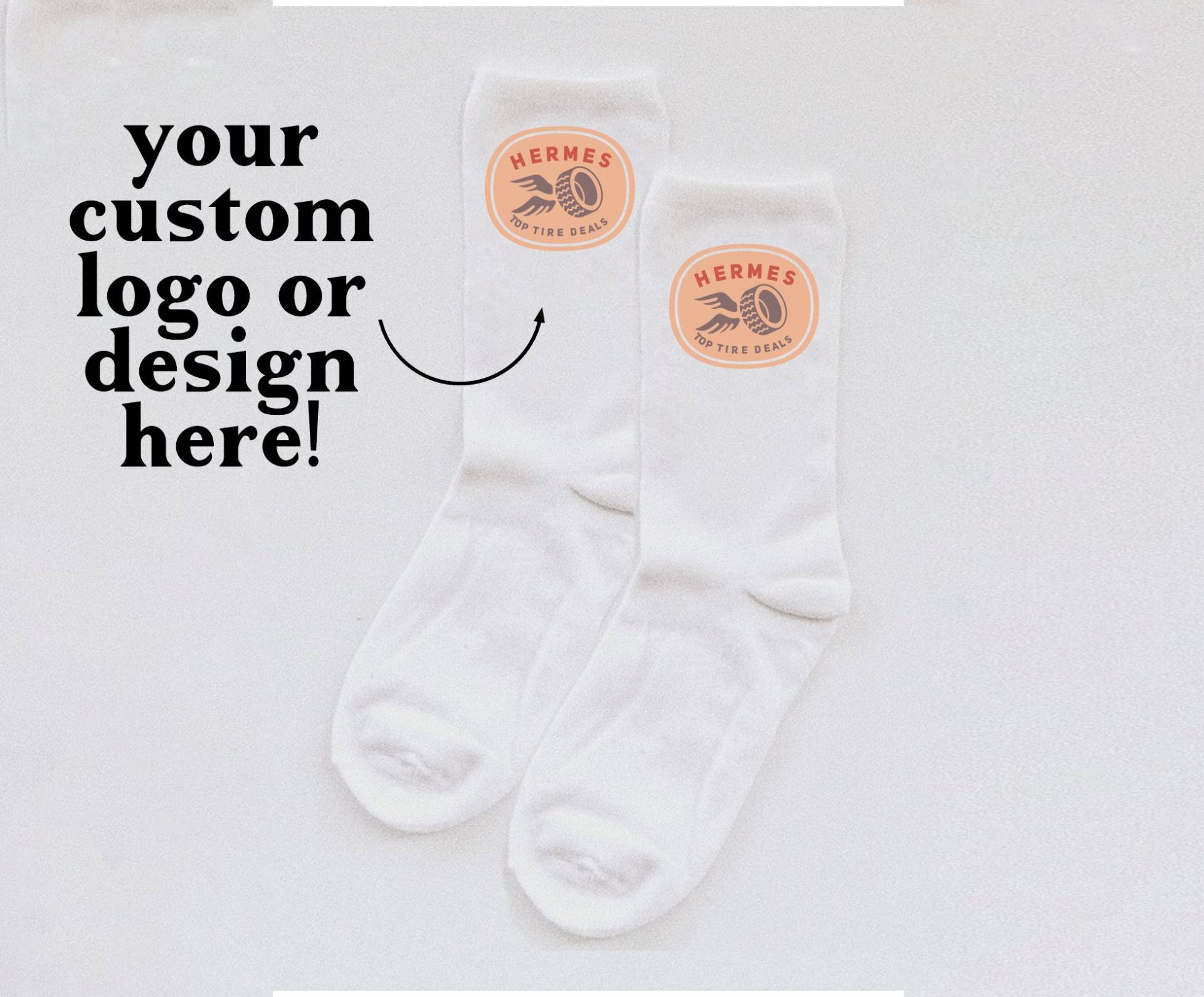 Socken Mit Individuellem Logo, Design. Logo-Design, Individuelle Socken, Wadensocken, Weiße Sportsocken, in Ihrem Design, Damen, Herren von SpikesandSeamsBiz