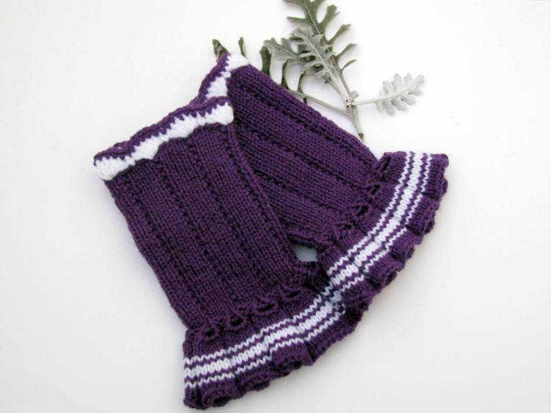 Lila Fingerlose Handschuhe - Kabel Gestrickt Handgelenk Wärmflasche Sms Elegante Winter-Handschuhe Boho Frau Armlinge Lila Fingerlose Handschuhe - Kabel Gestrickt Handgelenk Wärmflasche Sms Elegante Winter-Handschuhe Boho Frau Armlinge von Spillija