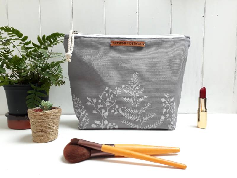 Große Schminktasche/Reissverschlusstasche Waschtasche | Large Kosmetiktasche Reise-Täschchen/Reißverschlusstasche von SpindriftDesignsShop