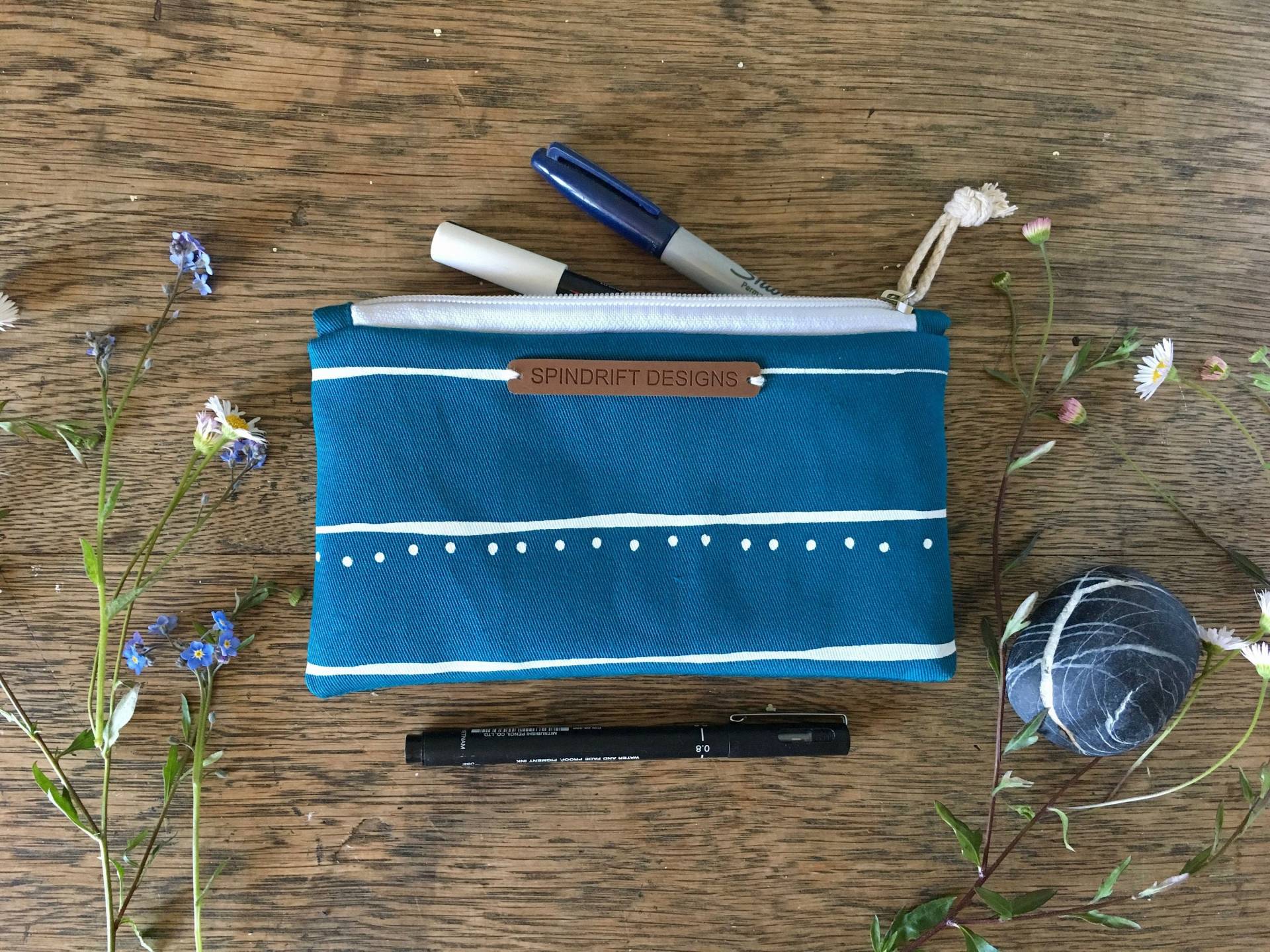 Handgemachte Reißverschlusstasche/stiftemäppchen Schminktasche Kosmetiktasche Organizer von SpindriftDesignsShop