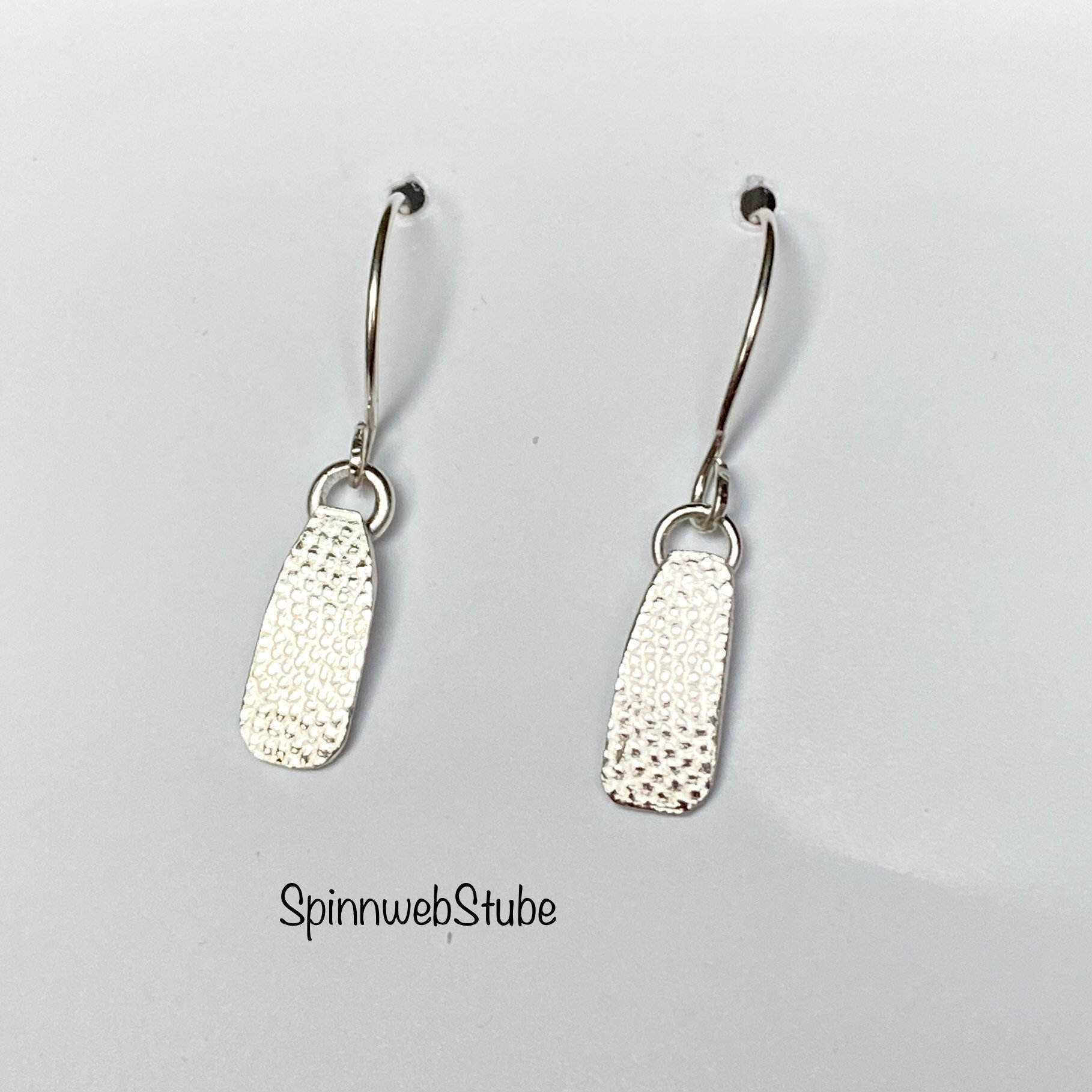 Hängeohrringe Aus Silber "Lederstruktur" von SpinnwebStube