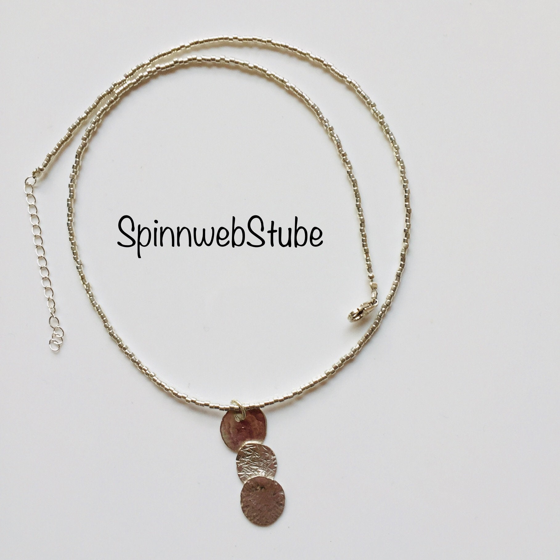 Silberkette Mit Anhänger "Dreimal Rund" von SpinnwebStube