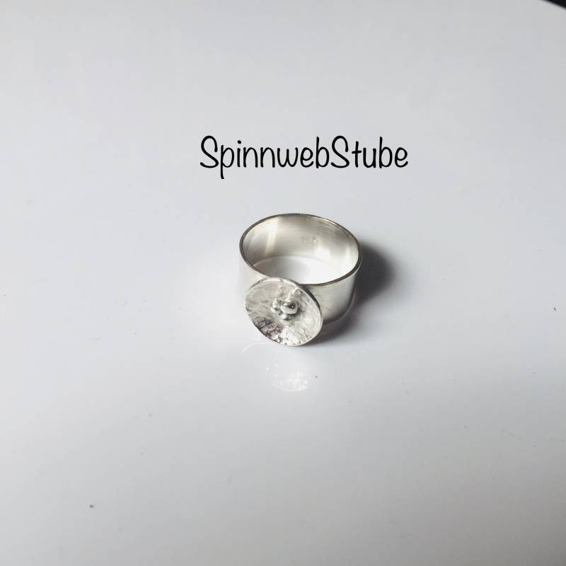 Silberring "Trilogie", Handgeschmiedet von SpinnwebStube