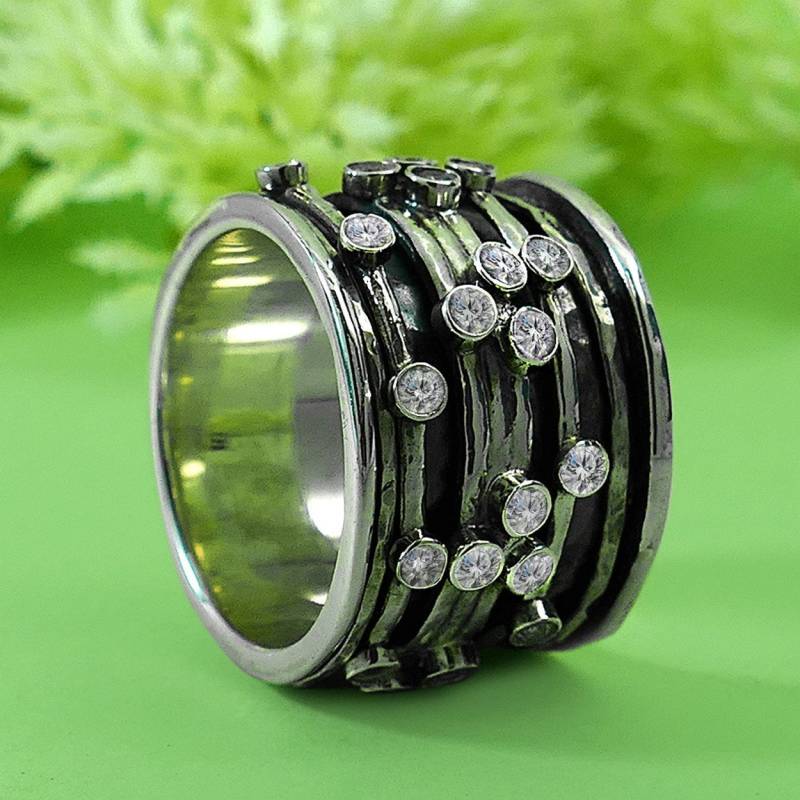 925 Sterling Silver Handmade Spinner Ring 2.96Carat White Cubic Zirconia Stone Set Setting, Oxidized Fidget Ring, Worry Ring, Large Ring von SpiraJewels