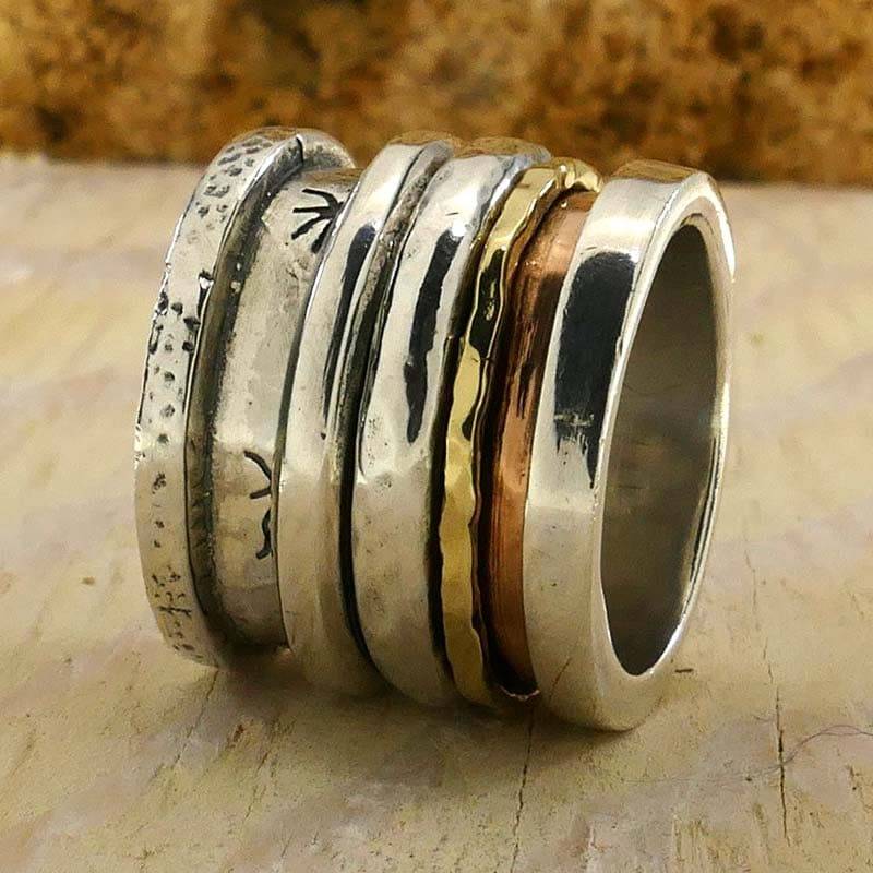 Handgefertigter Gemischter Metallring Gehämmerter Silberring Zweifarbiger Spinner-Ring Aus Massivem 9K Gelb - & Roségold & 925Er Silber von SpiraJewels