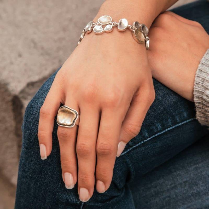 Harmony Fusion Handgefertigtes Zweifarbiges Silber - Und Goldarmband von SpiraJewels